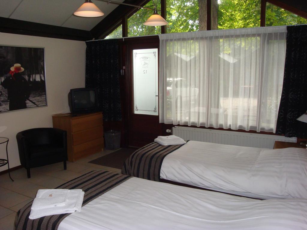 Motel โอสท์วอร์เนอ ภายนอก รูปภาพ
