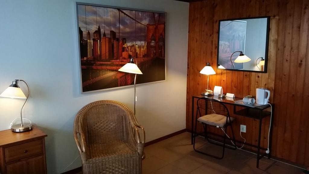 Motel โอสท์วอร์เนอ ภายนอก รูปภาพ