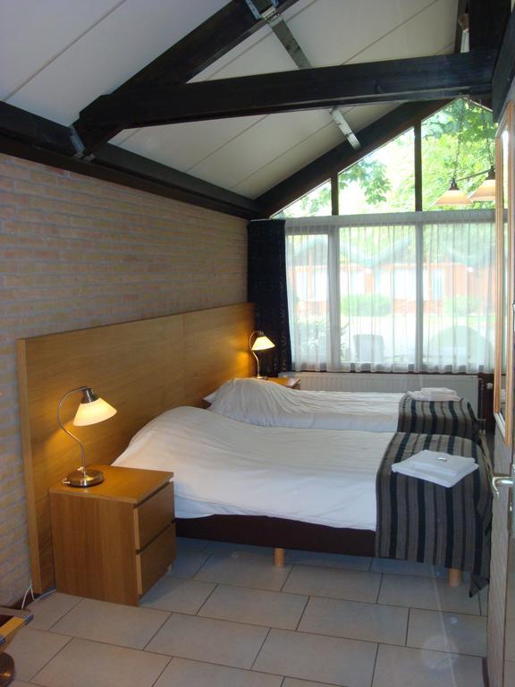 Motel โอสท์วอร์เนอ ภายนอก รูปภาพ