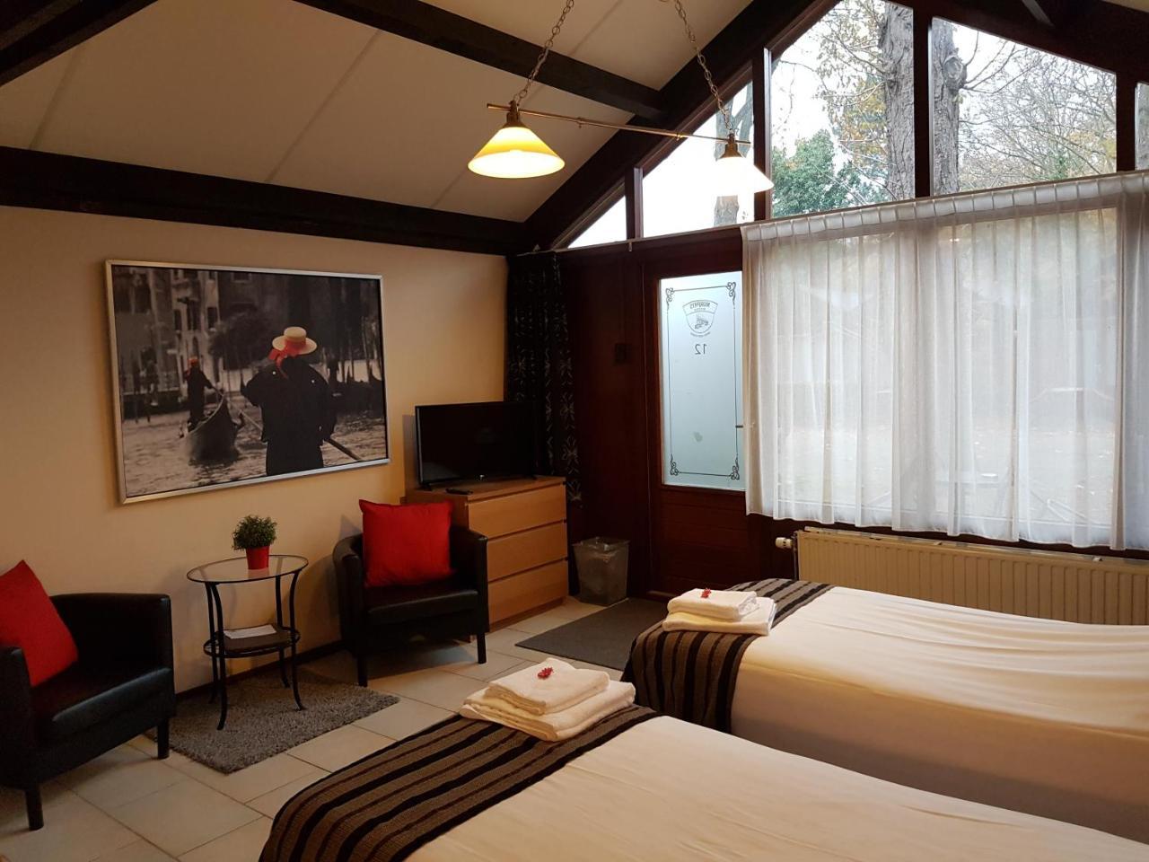 Motel โอสท์วอร์เนอ ภายนอก รูปภาพ