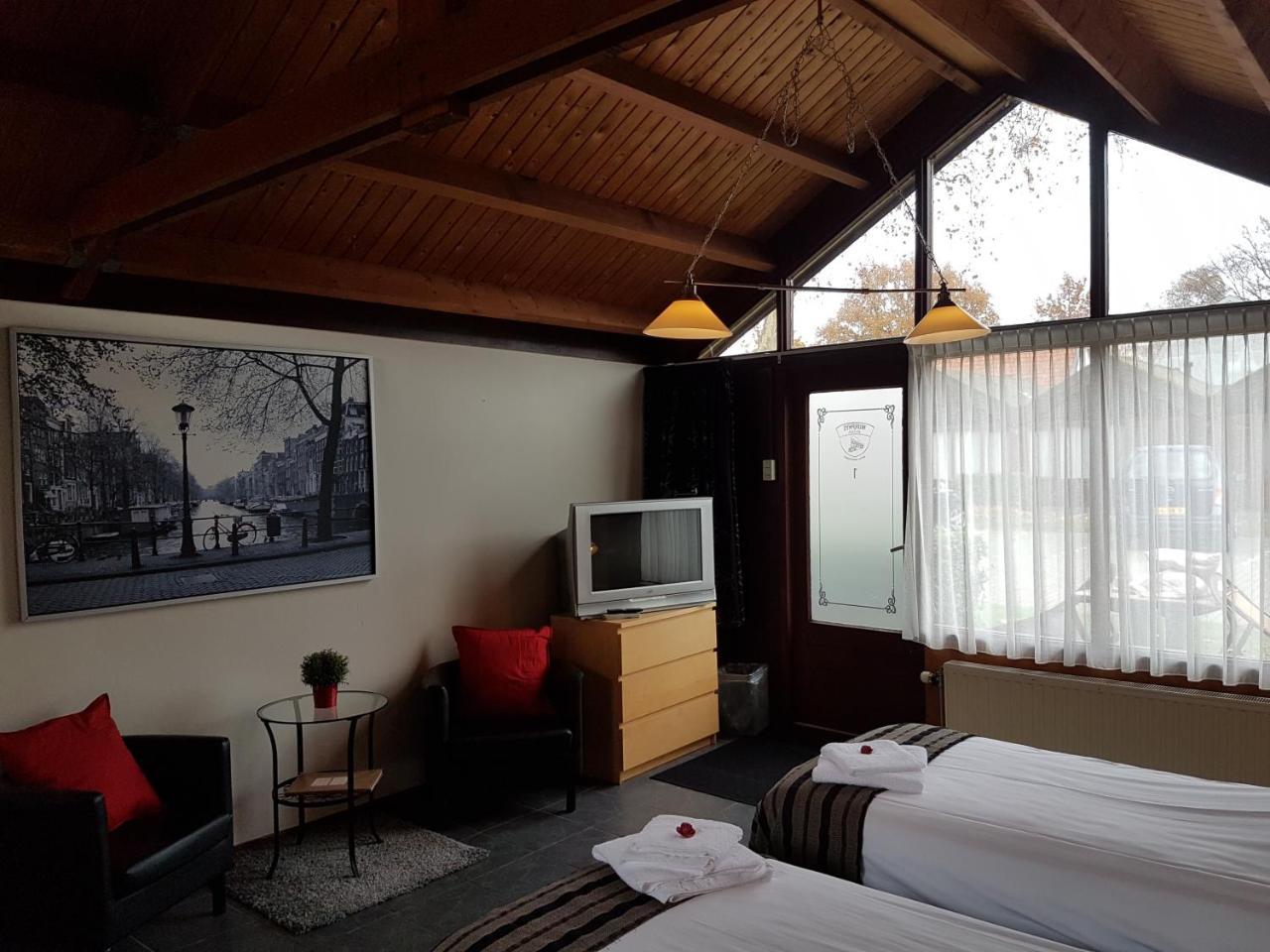 Motel โอสท์วอร์เนอ ภายนอก รูปภาพ