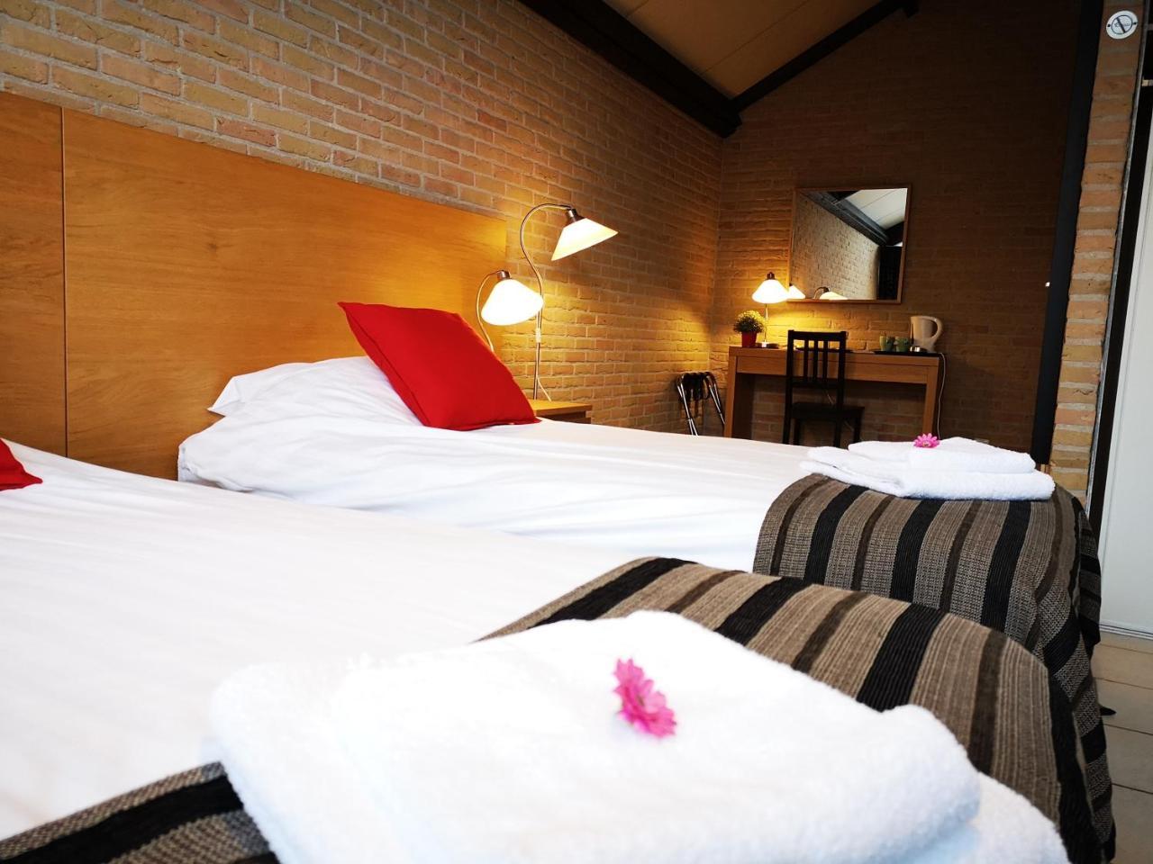 Motel โอสท์วอร์เนอ ภายนอก รูปภาพ